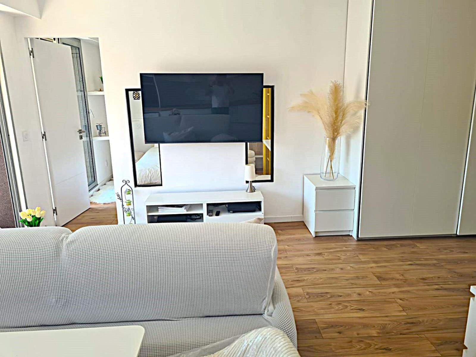 Superbe Luxueux Spacieux 50 M2 Port Nizza