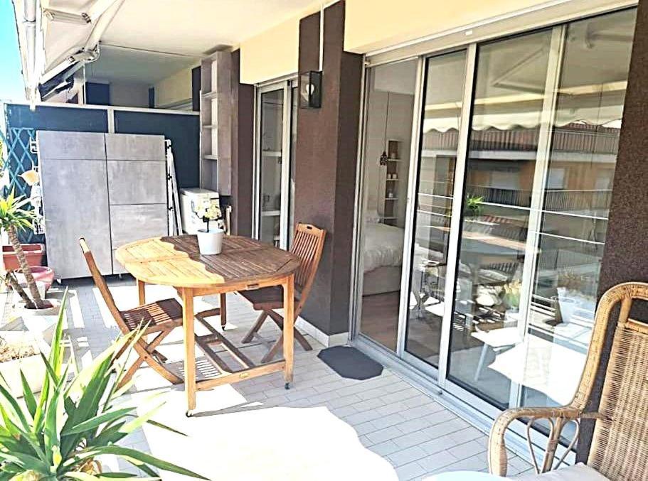 Superbe Luxueux Spacieux 50 M2 Port Apartment Nizza