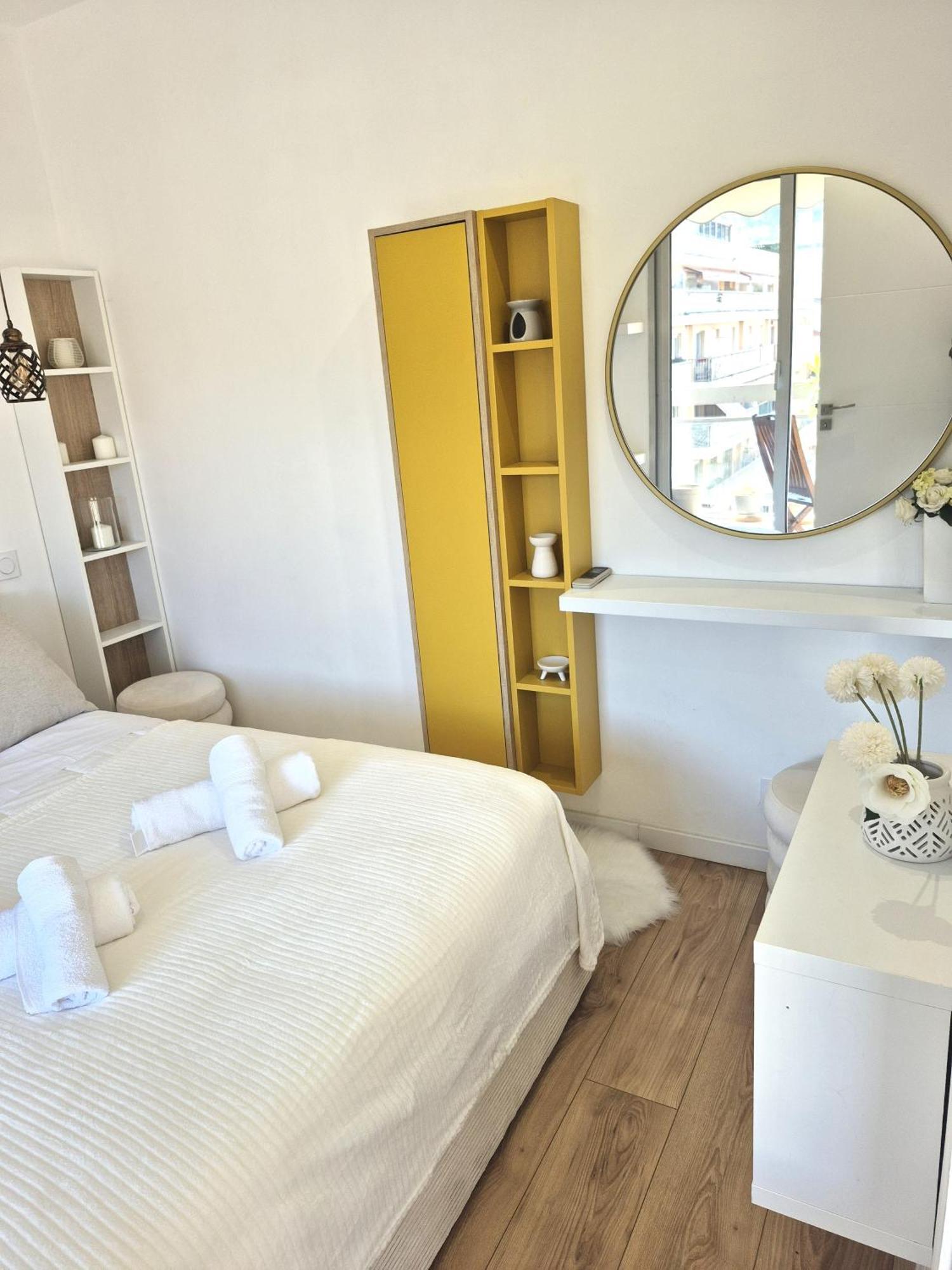 Superbe Luxueux Spacieux 50 M2 Port * Nizza